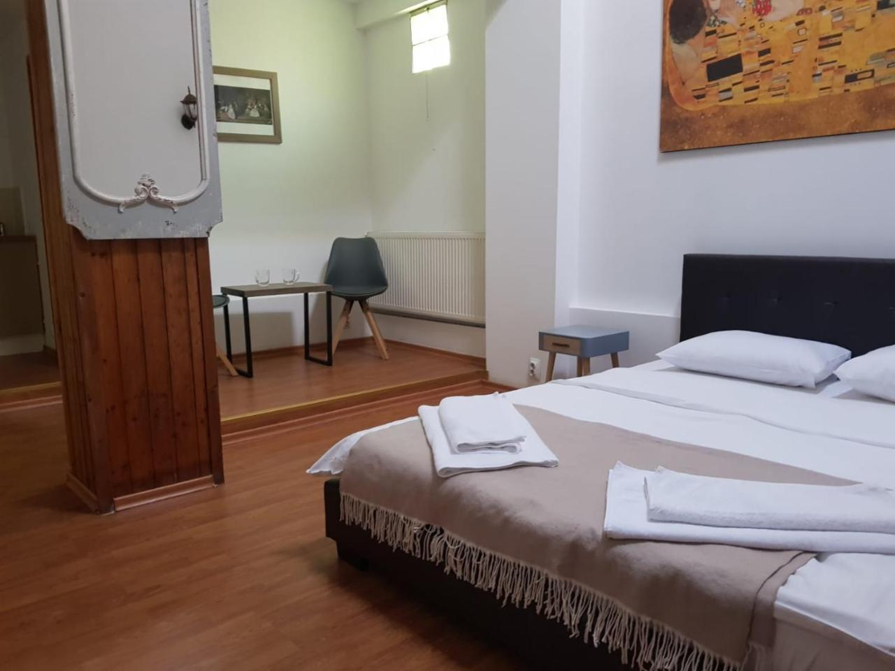 Nonna Mia Hotel Bukarest Eksteriør billede