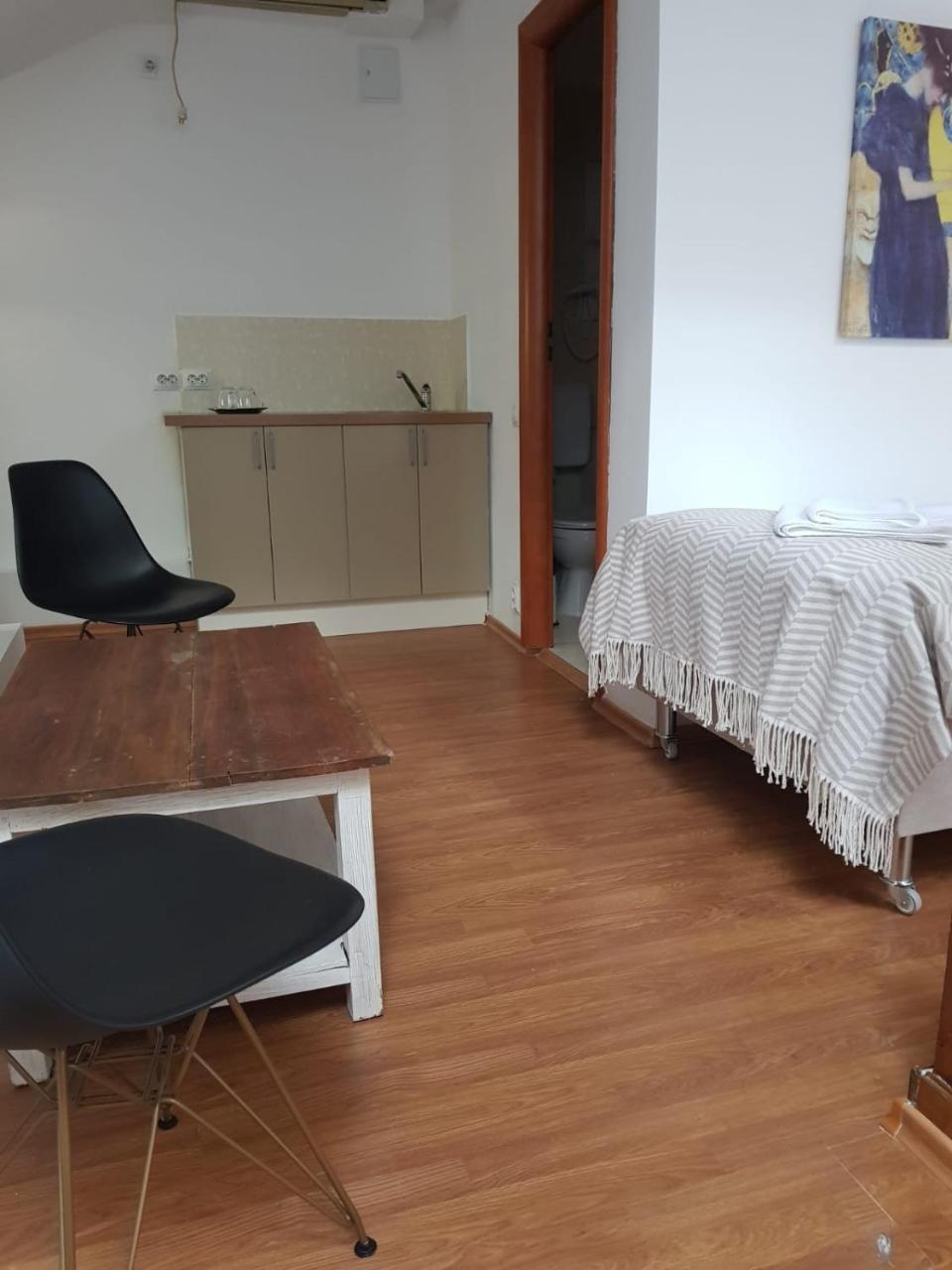 Nonna Mia Hotel Bukarest Eksteriør billede