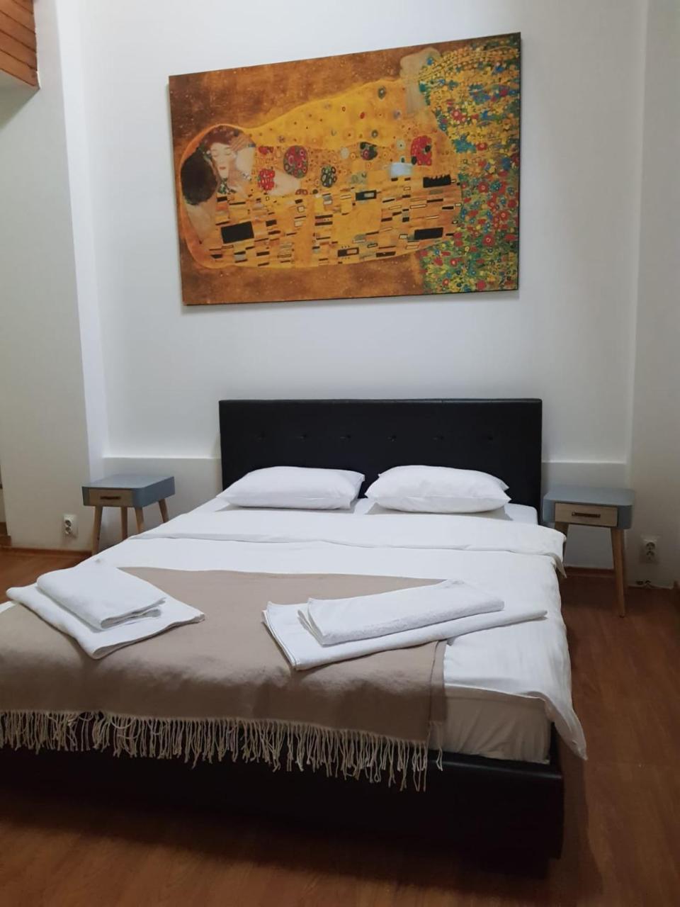 Nonna Mia Hotel Bukarest Eksteriør billede